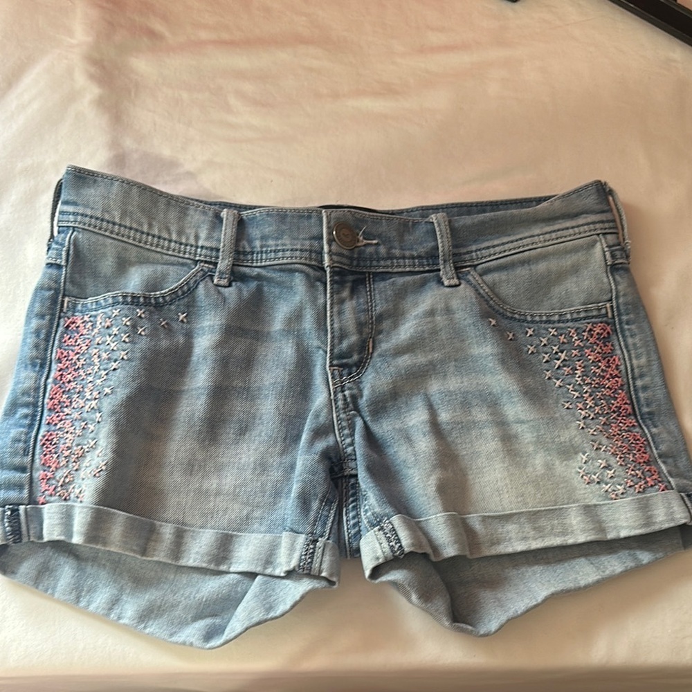 Hollister midi shorts size 5